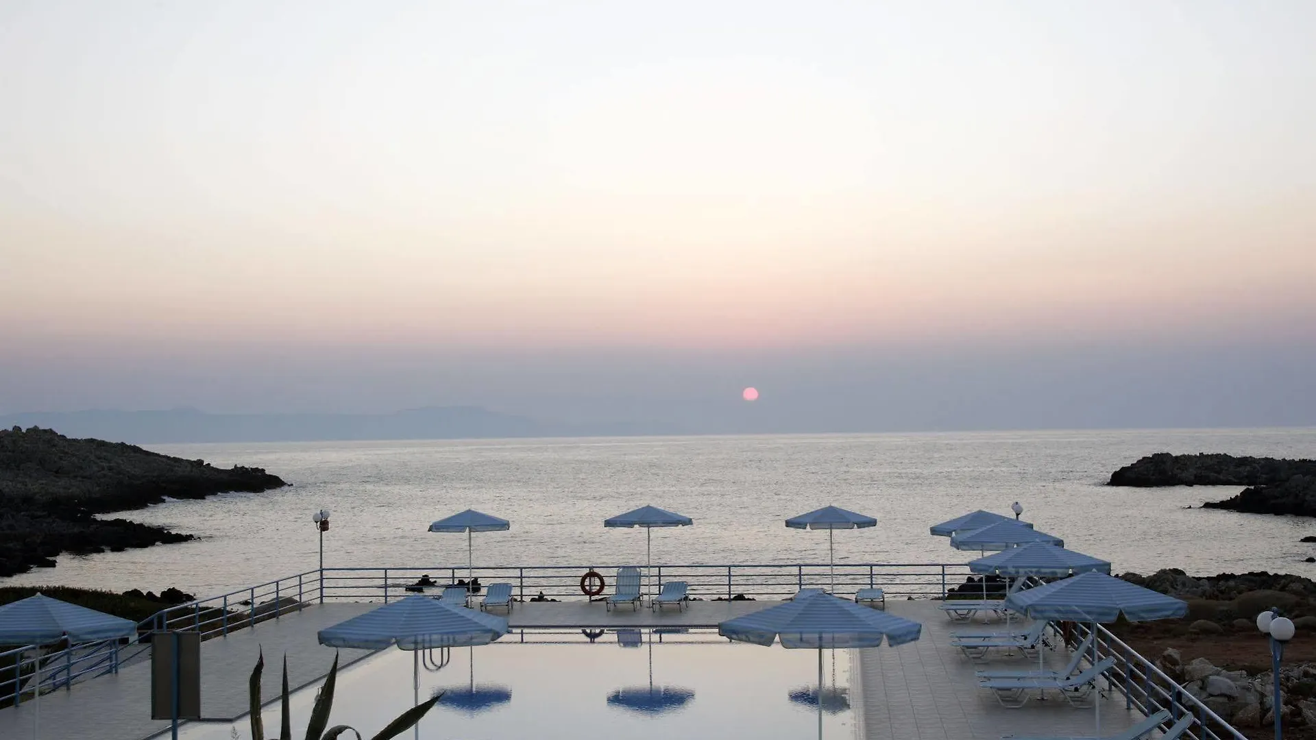 Lägenhetshotell Nanakis Beach Apartments Stavrós