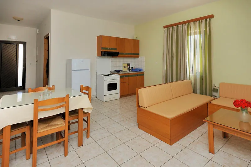 Stavrós Nanakis Beach Apartments מלון דירות