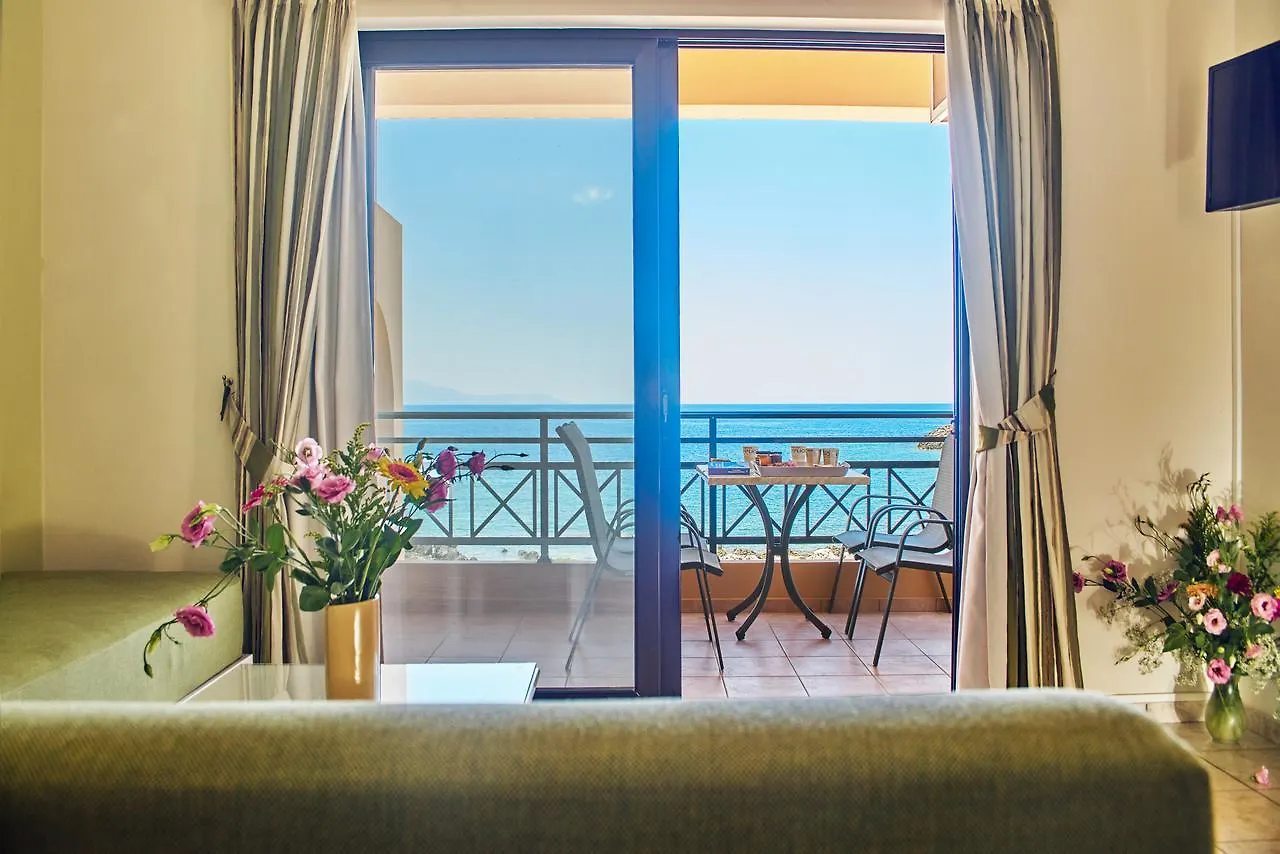 Stavrós Nanakis Beach Apartments 3*,  יוון